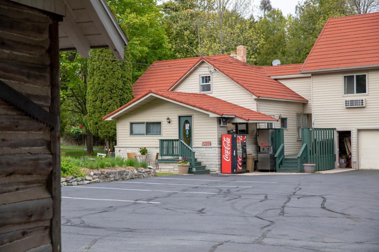 Ridges Inn & Suites Baileys Harbor Eksteriør bilde