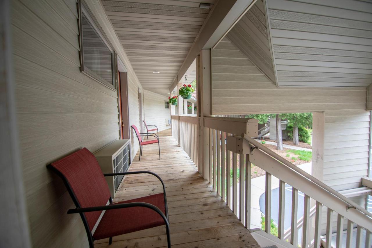 Ridges Inn & Suites Baileys Harbor Eksteriør bilde