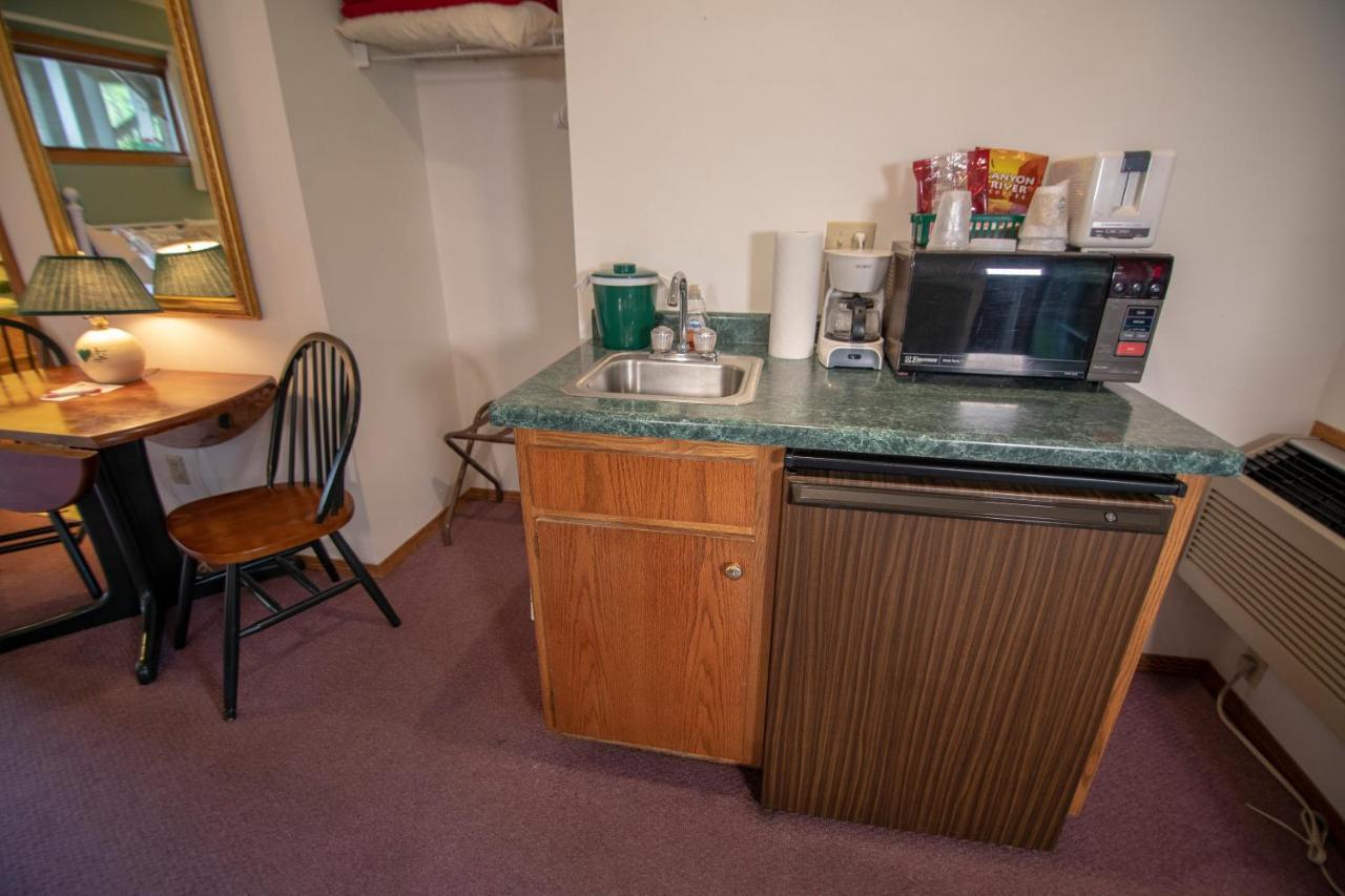 Ridges Inn & Suites Baileys Harbor Eksteriør bilde
